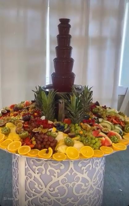 Hovedbilde Frukt bord med sjokolade ...